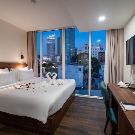 Hato Saigon Boutique Hotel & Rooftop Хошимин Екстериор снимка