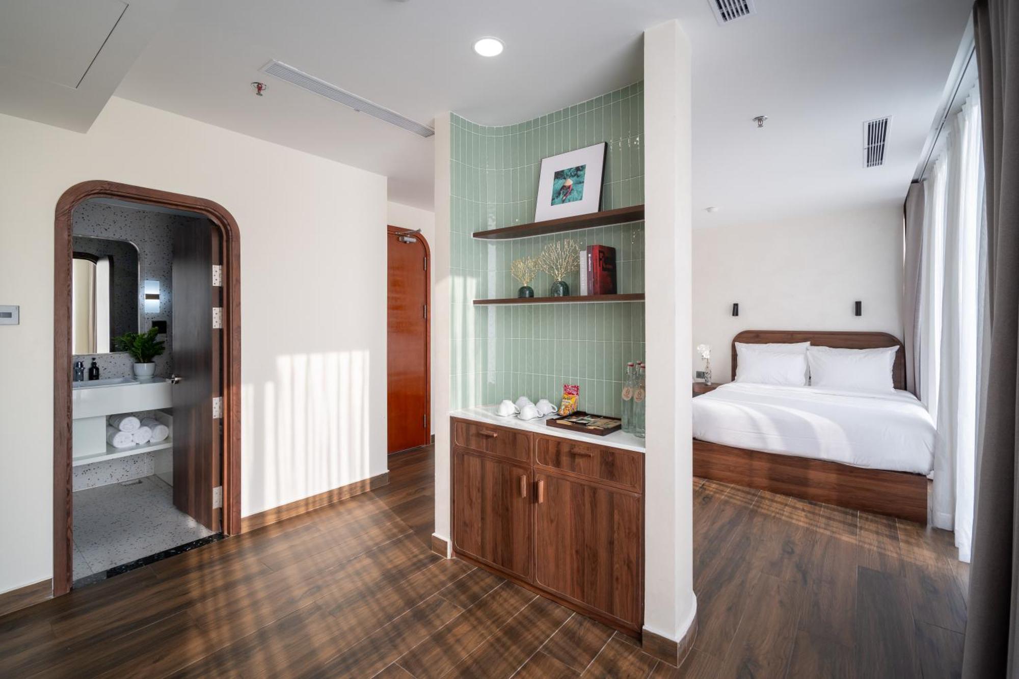Hato Saigon Boutique Hotel & Rooftop Хошимин Екстериор снимка