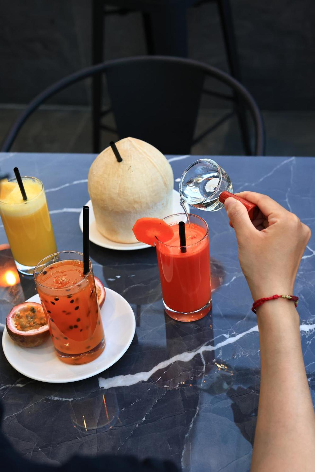 Hato Saigon Boutique Hotel & Rooftop Хошимин Екстериор снимка
