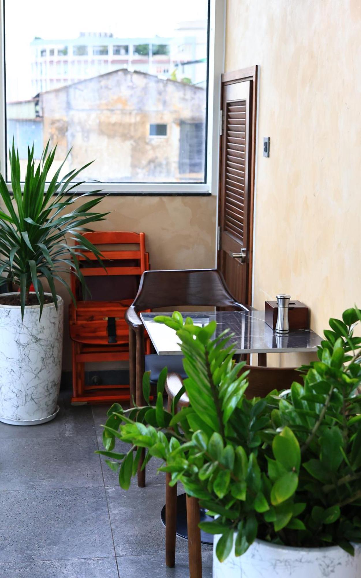 Hato Saigon Boutique Hotel & Rooftop Хошимин Екстериор снимка