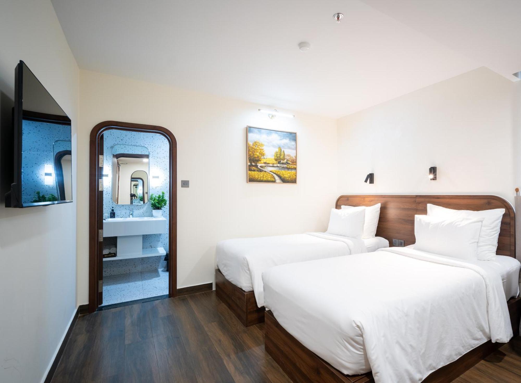 Hato Saigon Boutique Hotel & Rooftop Хошимин Стая снимка